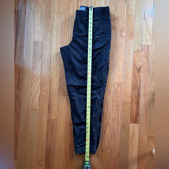 Eddie Bauer women’s black utility jogger with elastic waistband, size 8 - Picture 11 of 11